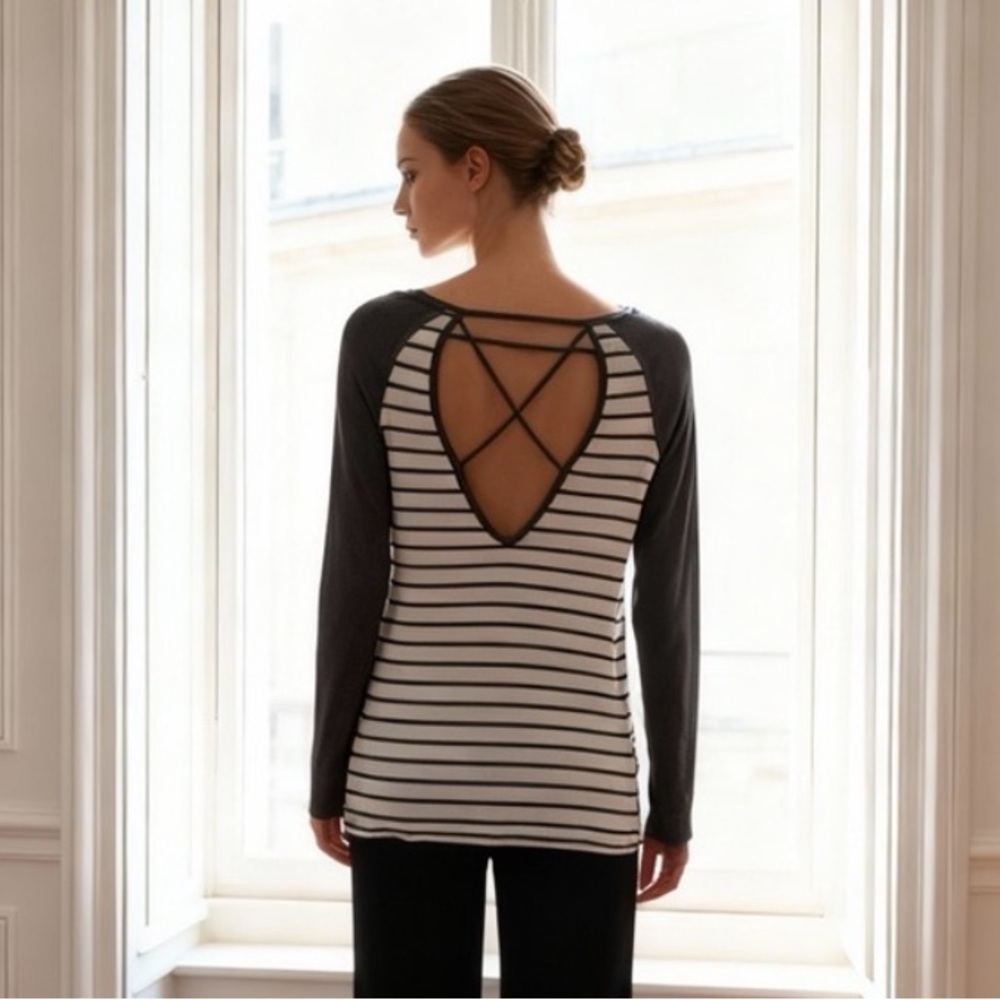 Tart striped long sleeves shirt size Small